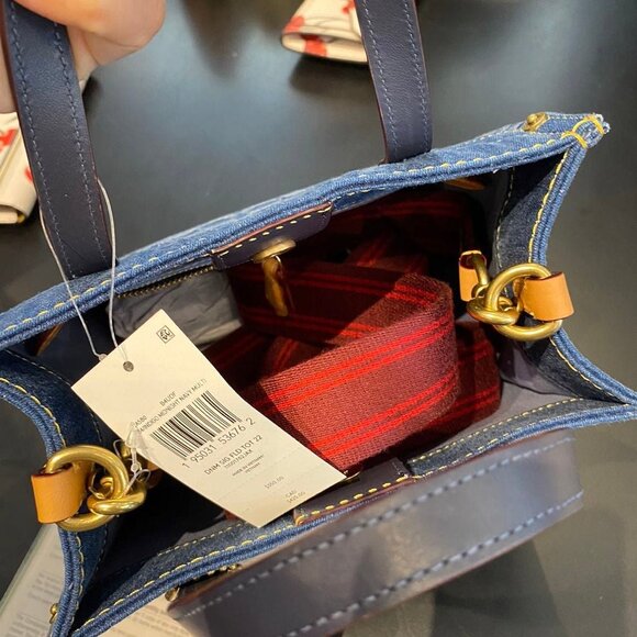 NWT Coach Field Tote 22 In Signature Denim - Picture 2 of 4